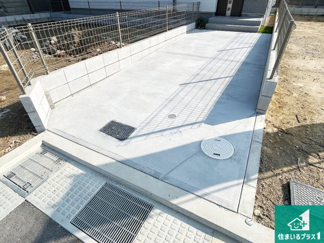 7(土)8(日)現地説明会　堺市美原区阿弥　限定1邸の駐車場|駐車スペース！散水栓があるので、こまめに愛車を洗えます！