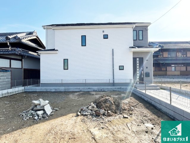 7(土)8(日)現地説明会　堺市美原区阿弥　限定1邸の外観|安心の10年保証！外観を美しく保ち、雨水で汚れを落とします！気になることがありましたら、お気軽にお問い合わせください！