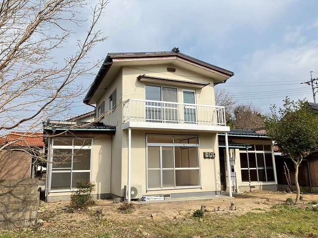 【外観】 | 安来市荒島町収益戸建 | きれいな外観です