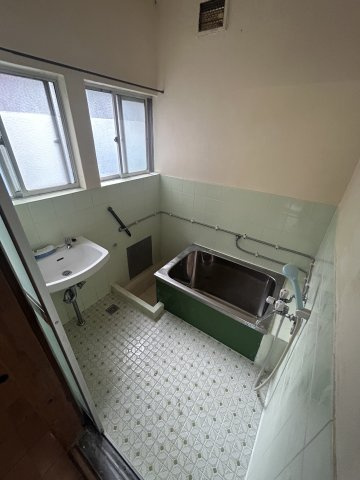 【浴室】 | 春日貸家（東側）