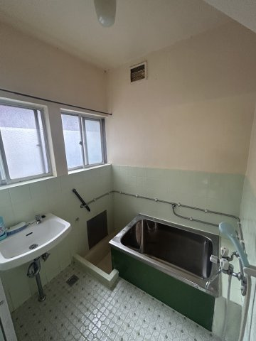 【浴室】 | 春日貸家（東側）