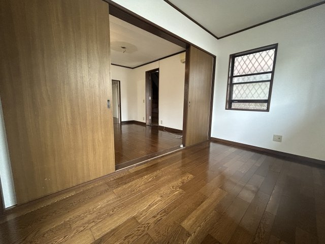 【居間・リビング】 | 春日貸家（東側） | 1階洋室