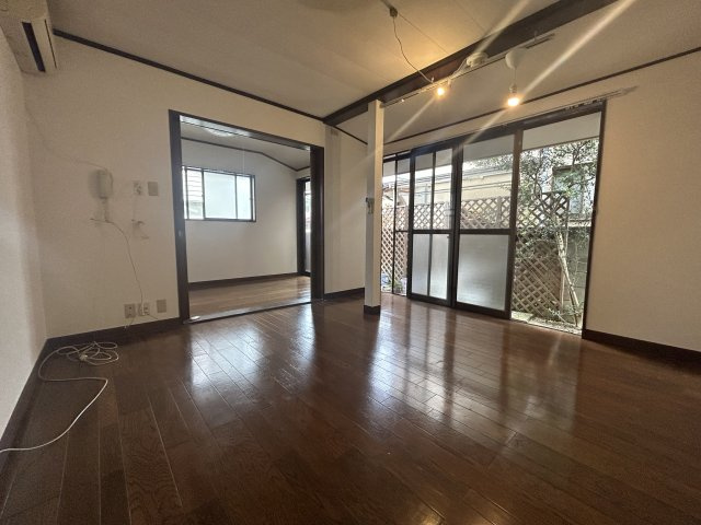 【居間・リビング】 | 春日貸家（東側）