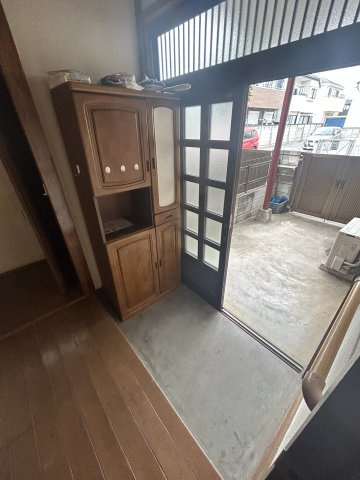 【玄関】 | 春日貸家（東側）