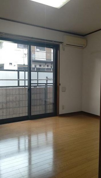 ひかりハイツの居間・リビング