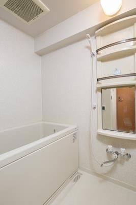 【浴室】 | ＢＡＹ・ＷＥＳＴ | 賃貸 神奈川県横浜市西区浅間町４丁目