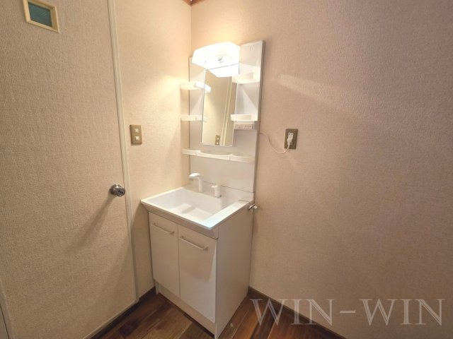 ユトリロ新栄 Bの独立洗面台