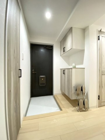 チュリス南10条の玄関