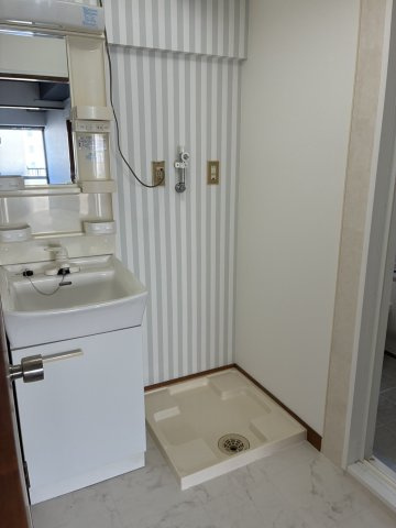 朝日プラザフェニックスの独立洗面台