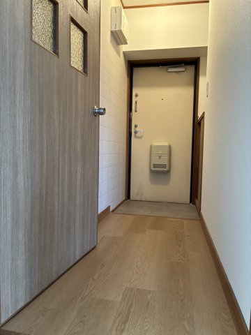 朝日プラザフェニックスの玄関