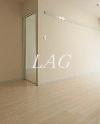 【居間・リビング】 | エクロール蓮根 | 洋室のお部屋です。