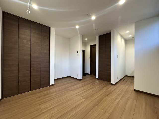 川崎市多摩区登戸新町のアパートの居間・リビング