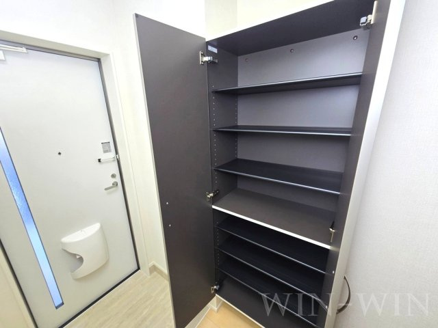 ボスコ三本木の玄関