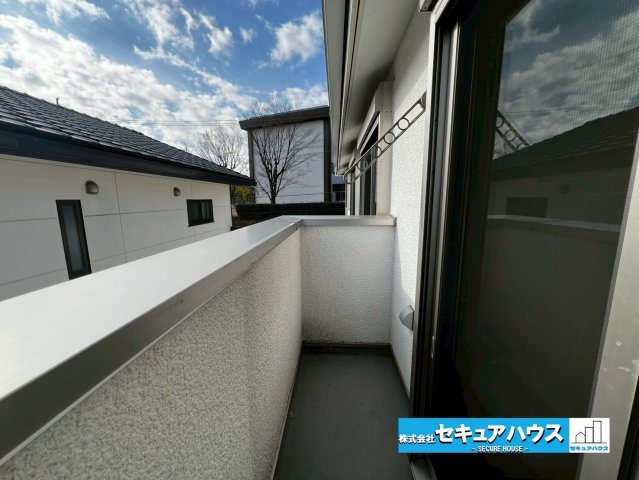 【今から見学可能です！！】豊明市二村台7丁目　中古戸建のバルコニー|【バルコニー】
◆南向きのバルコニーは日当たりも良く洗濯物にしっかりと太陽光を浴びせることが可能です。