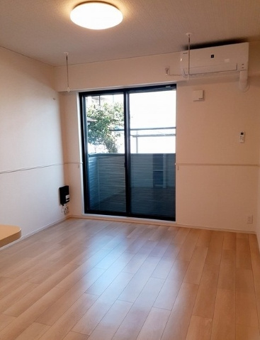 グローブステージA棟の居間・リビング