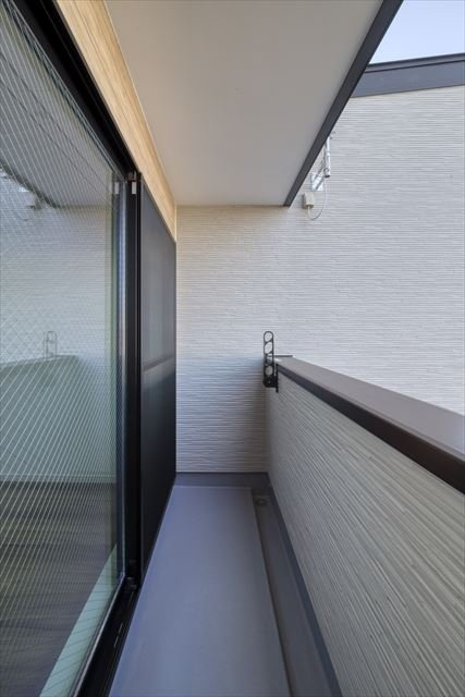 CRASTINE植竹町のバルコニー