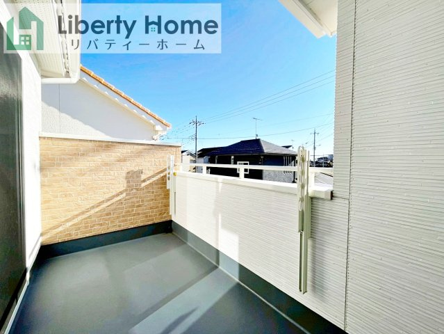 下妻市鬼怒　1号棟のバルコニー