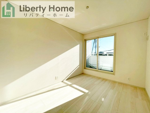 下妻市鬼怒　1号棟の洋室