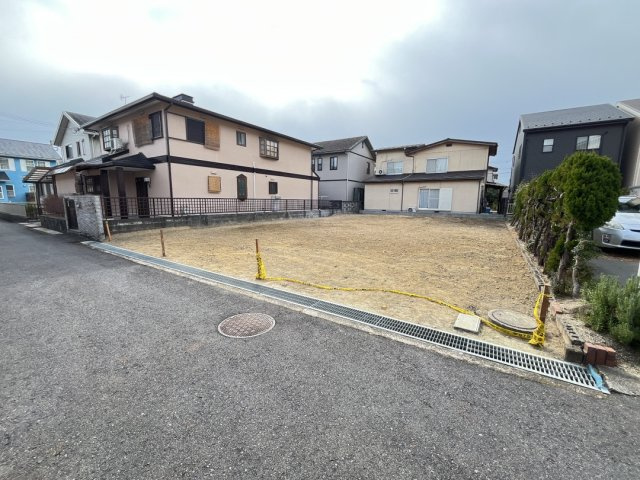 COLORSグリーンヒル　草津市南笠町２区画の前面道路含む現地写真|＊分筆完了前の写真です。