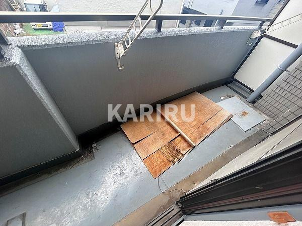 ファースト巽南のバルコニー