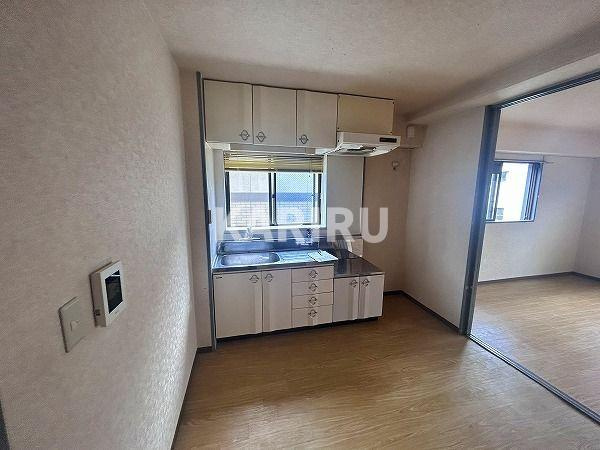 ファースト巽南の居間・リビング