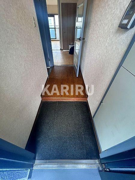 ファースト巽南の玄関