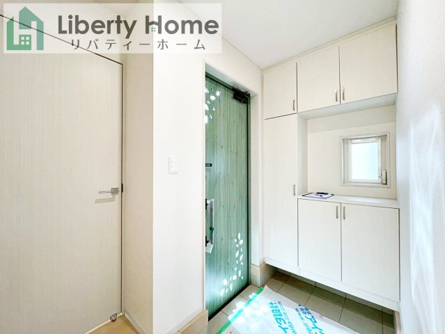 下妻市鬼怒　2号棟の玄関