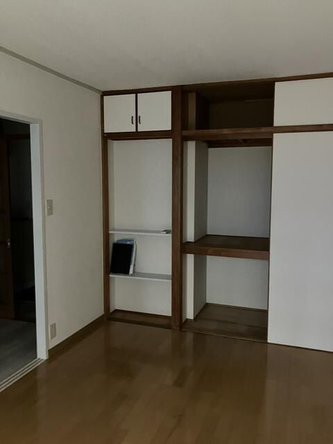 彦田ビルの収納