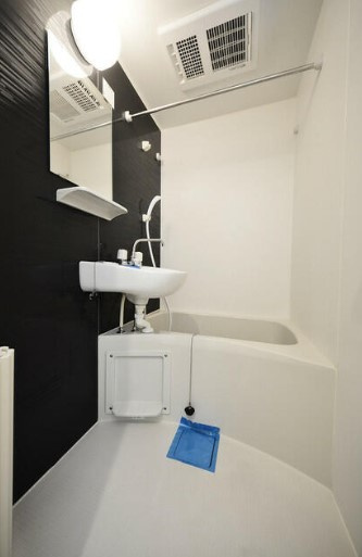 クレセント中野の浴室