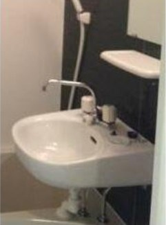 クレセント中野の洗面所