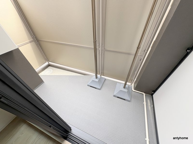 クローバー・グランデ今里　仲介手数料無料のバルコニー