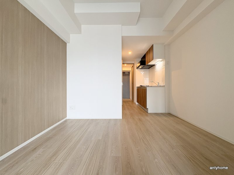 クローバー・グランデ今里　仲介手数料無料の居間・リビング