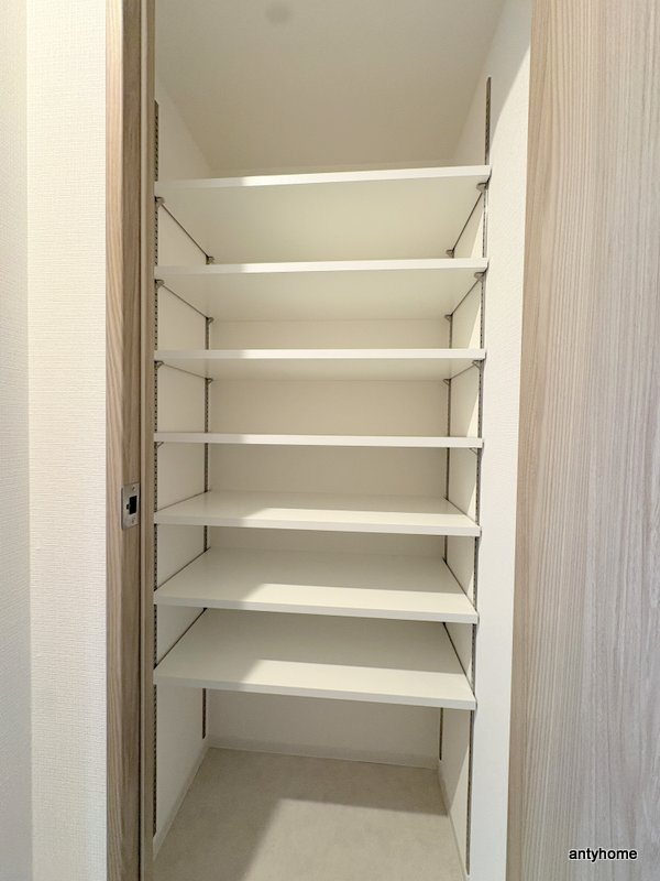 クローバー・グランデ今里　仲介手数料無料の収納