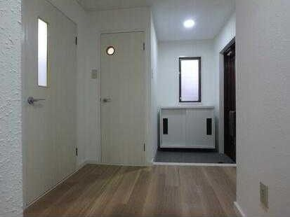 国分寺市戸倉４丁目の賃貸マンションの玄関