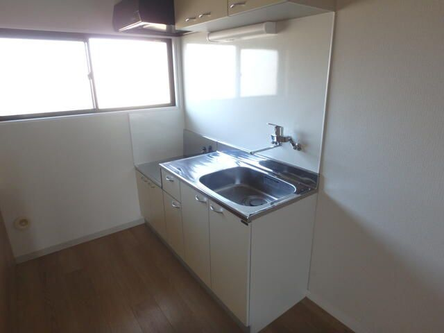 国分寺市戸倉４丁目の賃貸マンションのキッチン