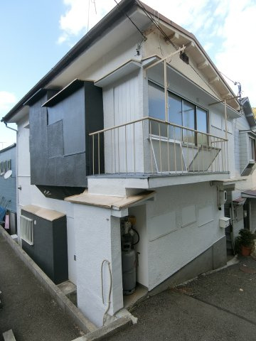 妙法寺アチ口貸家の外観