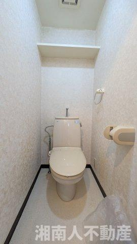 クリオ片瀬江ノ島1番館のトイレ|清潔感のあるトイレです