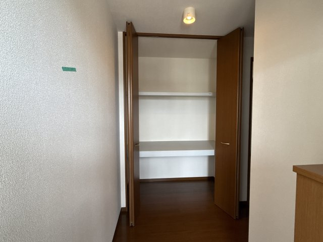 バーディー コート　Ａ棟の収納