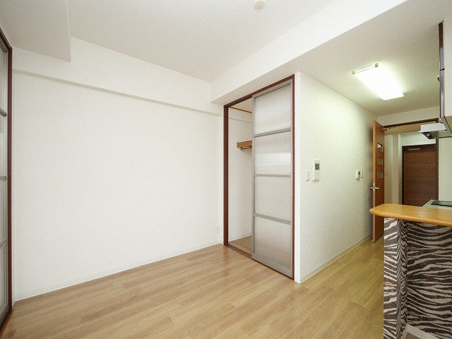 コンソラーレ東野田の居間・リビング