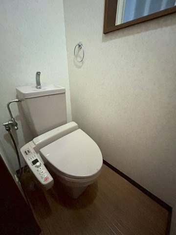 山田葉室町のトイレ|小窓が設けられている為、いつでも換気が可能！（R7.12撮影）