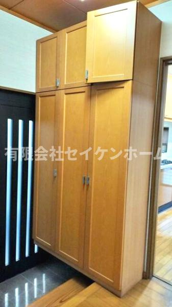 熊谷市上之　中古住宅（間取り9K）の玄関|収納