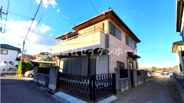 熊谷市上之　中古住宅（間取り9K）の前面道路含む現地写真