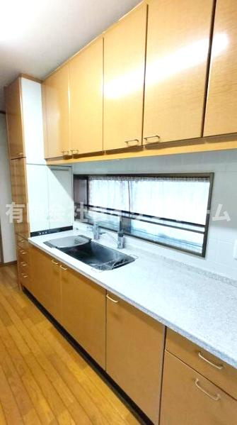 熊谷市上之　中古住宅（間取り9K）のキッチン
