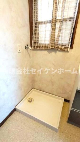 熊谷市上之　中古住宅（間取り9K）のランドリースペース