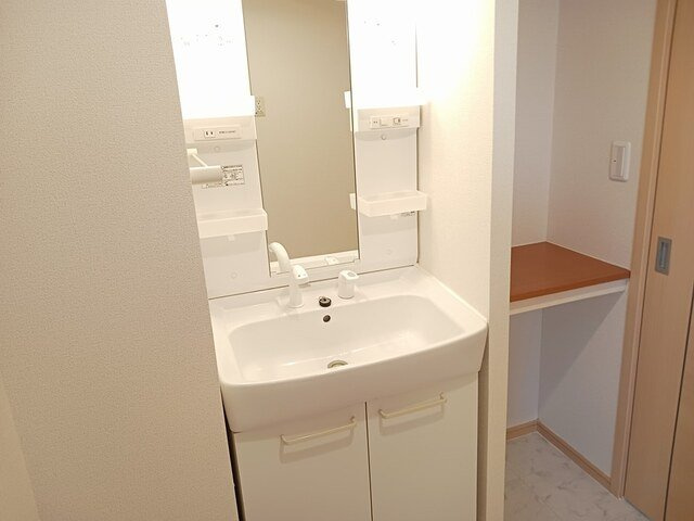 【洗面所】 | サンデーア