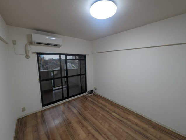 リエス伊丹駅前の居間・リビング