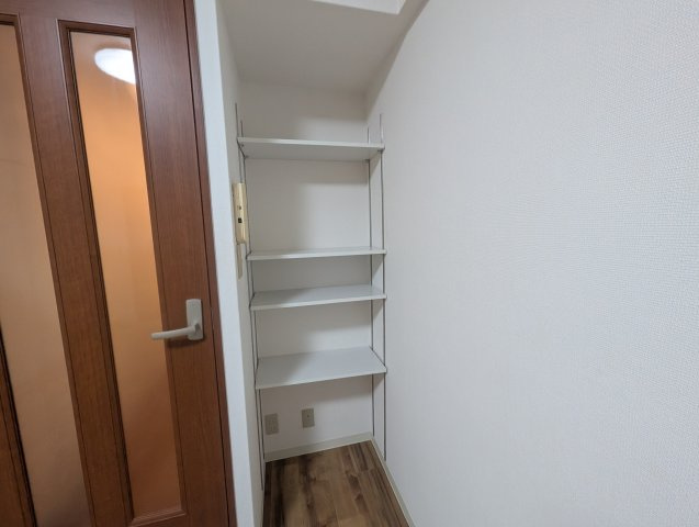 リエス伊丹駅前の収納