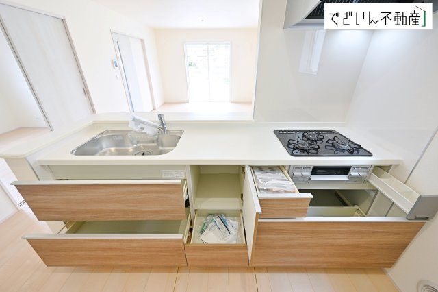 【キッチン】 | Livele Garden.S久喜市栗原第2　新築住宅 | ≪2号棟≫
現地(2026年4月撮影)