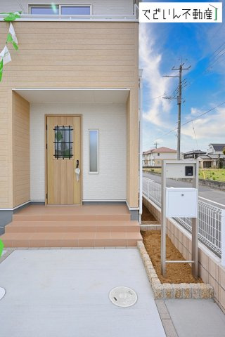 【玄関】 | Livele Garden.S久喜市栗原第2　新築住宅 | ≪2号棟≫
現地(2026年4月撮影)