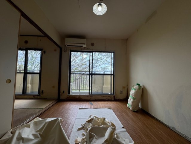 川崎市麻生区高石３丁目の賃貸マンションの居間・リビング